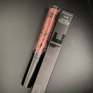 Kylie velvet lipstick “BASIC”